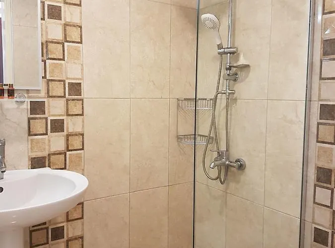 Samoy Nocleg ze śniadaniem 3*